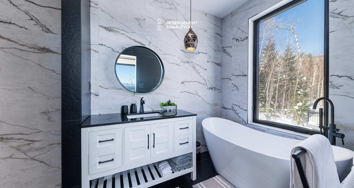 ALT-49 - Villa contemporaine offrant les splendeurs du St-Laurent!